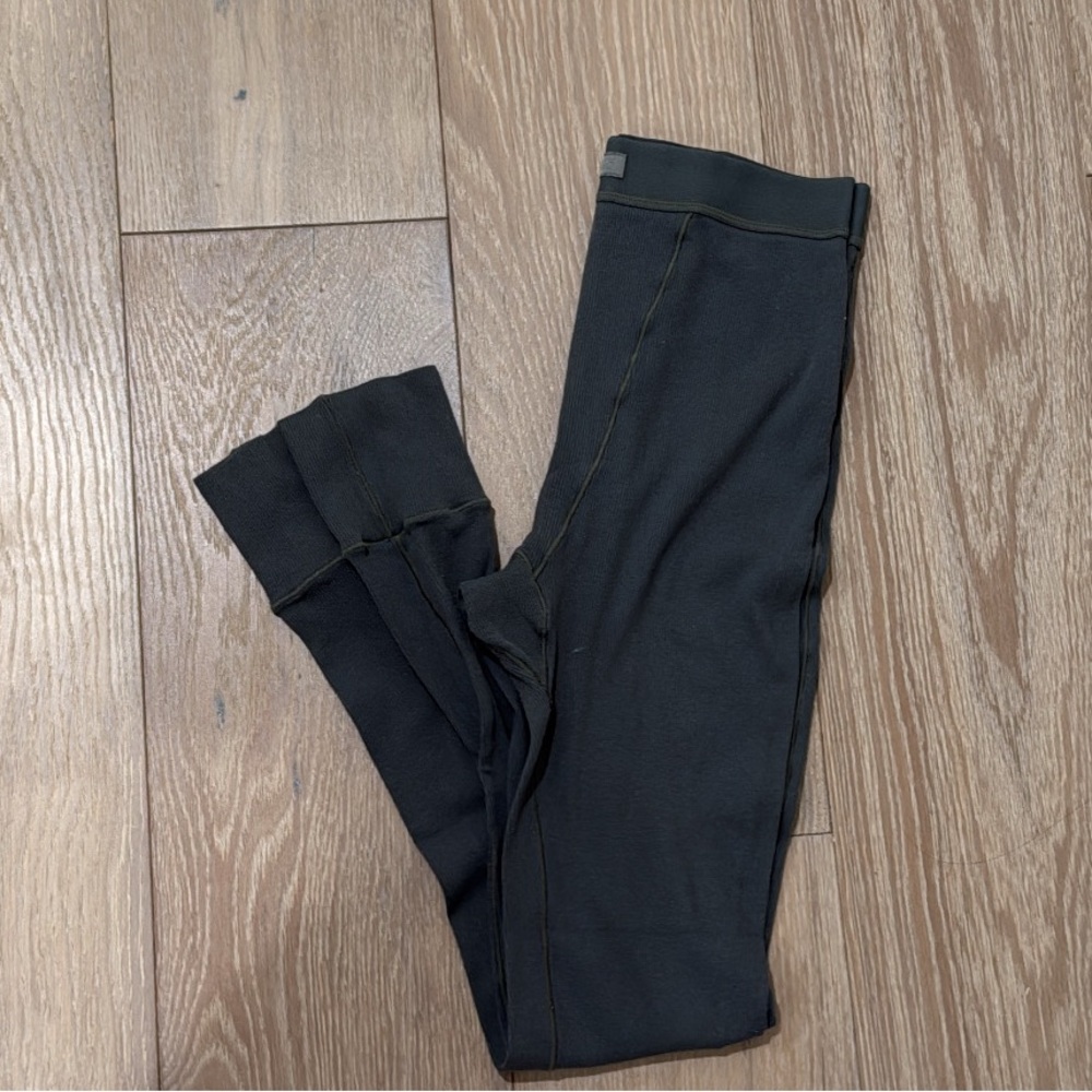 SKIMS dark green Leggings